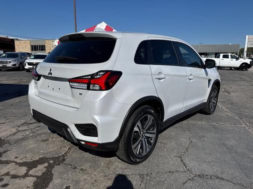 2022 Mitsubishi Outlander Sport SE