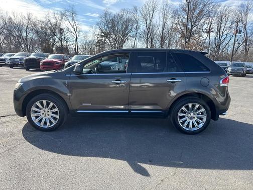 2011 Lincoln MKX Base