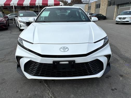 2025 Toyota Camry Unknown