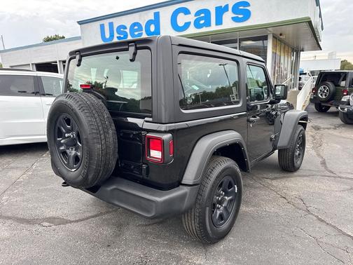 2022 Jeep Wrangler Sport