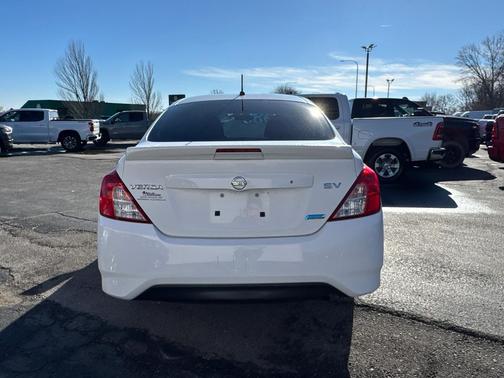 2016 Nissan Versa 1.6 SV