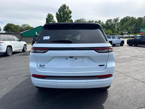 2026 Jeep Grand Cherokee Summit