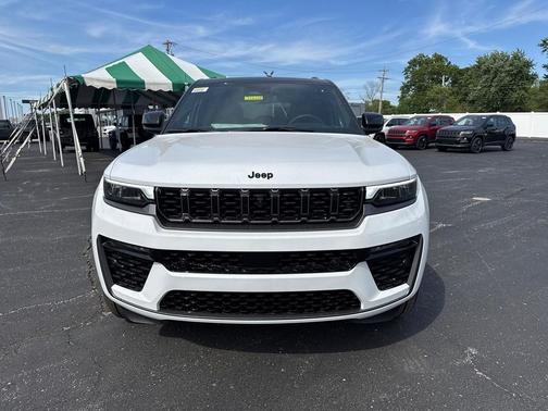 2026 Jeep Grand Cherokee Summit