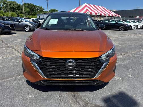 Monarch Orange Metallic/Super Black 2025 Nissan Sentra SR