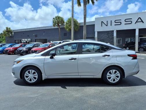 2024 Nissan Versa 1.6 S