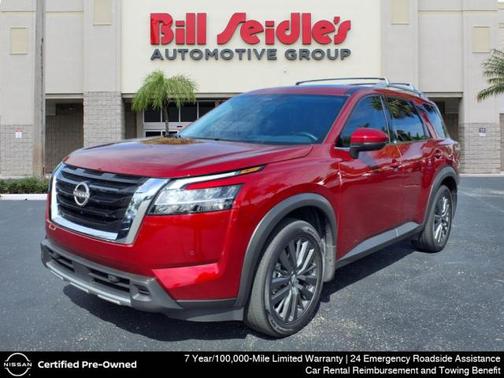 2024 Nissan Pathfinder SL