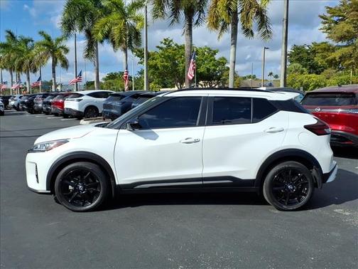 2024 Nissan Kicks SR