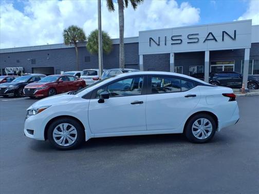 2024 Nissan Versa 1.6 S