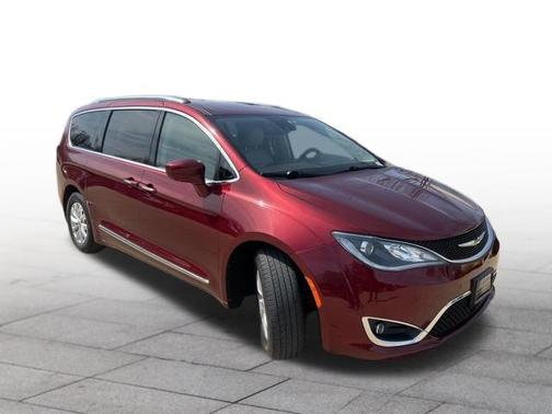 2018 Chrysler Pacifica Touring-L Plus