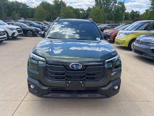 Deep Emerald Green Pearl 2026 Subaru Outback Limited