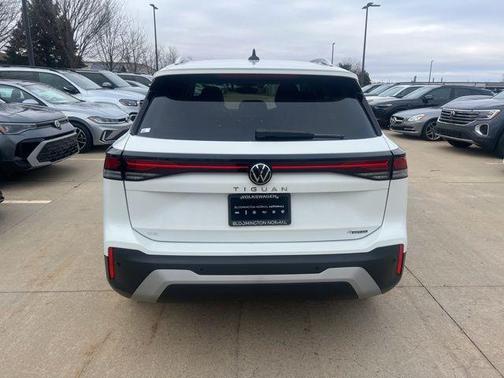 2026 Volkswagen Tiguan 2.0T SE 4MOTION