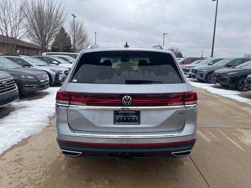 2026 Volkswagen Atlas 2.0T SEL