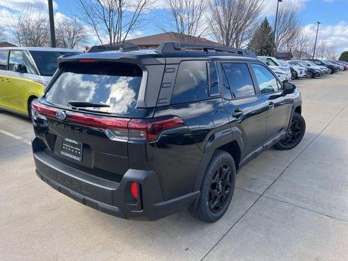 Crystal Black Silica 2026 Subaru Outback Limited