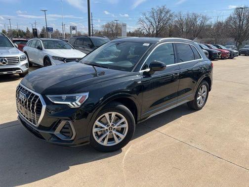 2024 Audi Q3 Premium 45 TFSI S line quattro Tiptronic