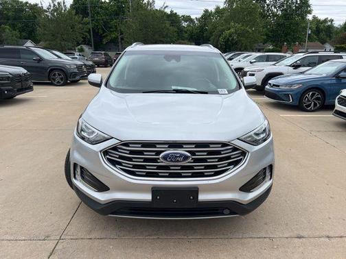 Ingot Silver Metallic 2019 Ford Edge SEL