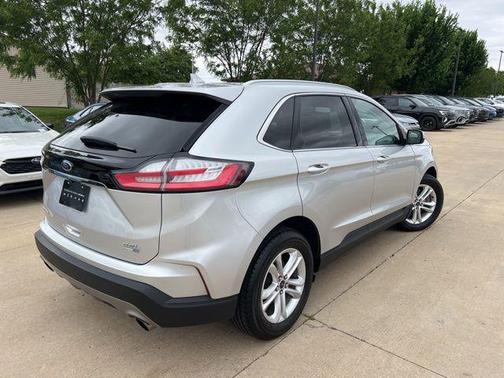 Ingot Silver Metallic 2019 Ford Edge SEL