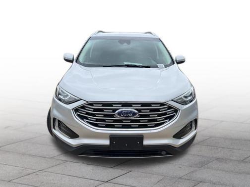 Ingot Silver Metallic 2019 Ford Edge SEL