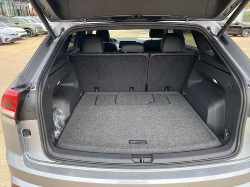2025 Volkswagen Atlas Cross Sport 2.0T SE w/Technology 4MOTION