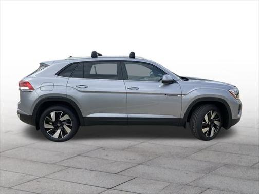 2025 Volkswagen Atlas Cross Sport 2.0T SE w/Technology 4MOTION