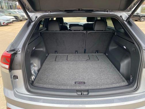 2025 Volkswagen Atlas Cross Sport 2.0T SE w/Technology 4MOTION