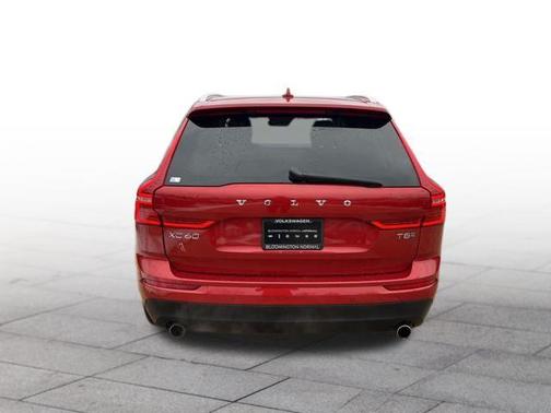 2020 Volvo XC60 Recharge Plug-In Hybrid T8 Momentum