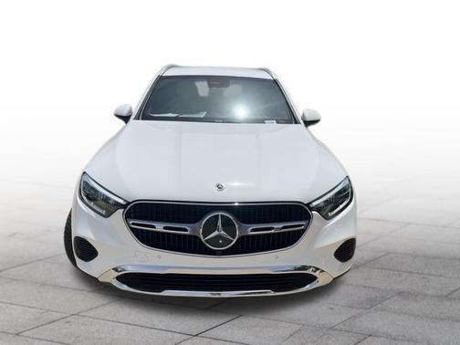 White 2024 Mercedes-Benz GLC 300 4MATIC