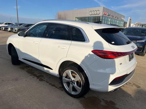 2025 Audi Q5 Premium Plus TFSI quattro S tronic