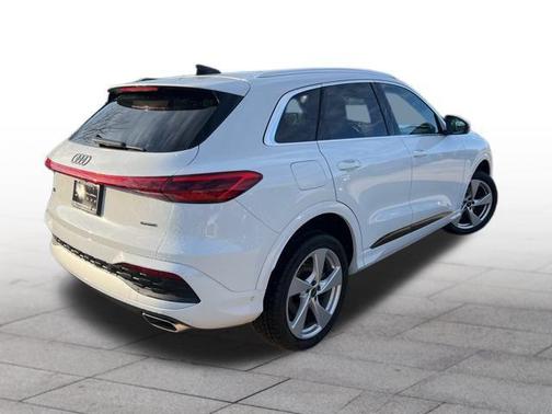 2025 Audi Q5 Premium Plus TFSI quattro S tronic