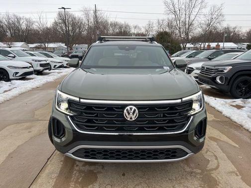 2026 Volkswagen Atlas Cross Sport 2.0T SE w/Technology 4MOTION