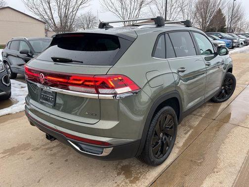 2026 Volkswagen Atlas Cross Sport 2.0T SE w/Technology 4MOTION