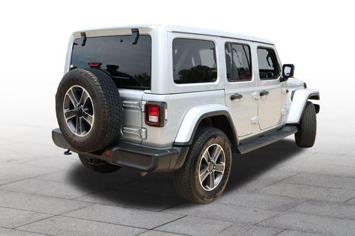 Silver Zynith Clearcoat 2023 Jeep Wrangler 4-Door Sahara