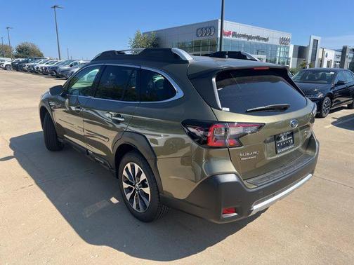 2025 Subaru Outback Touring XT