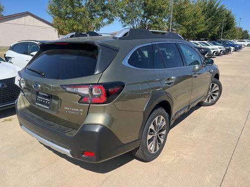 2025 Subaru Outback Touring XT