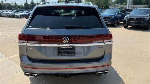 2025 Volkswagen Atlas 2.0T SEL Premium R-Line 4MOTION