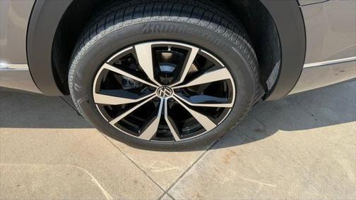2025 Volkswagen Atlas 2.0T SEL Premium R-Line 4MOTION