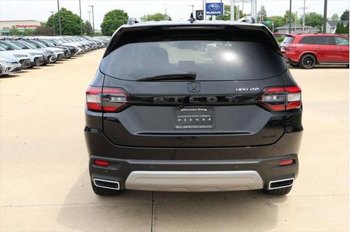 2023 Honda Pilot AWD Elite
