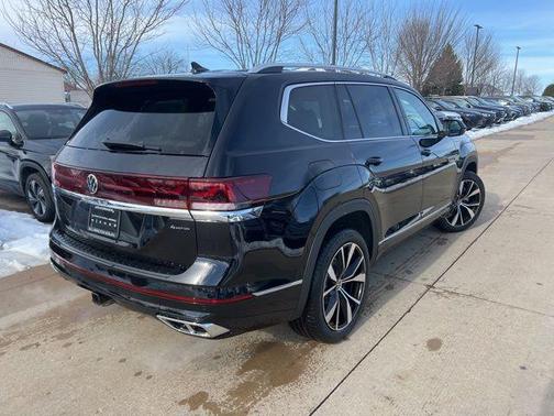 2026 Volkswagen Atlas 2.0T SEL Premium R-Line 4MOTION