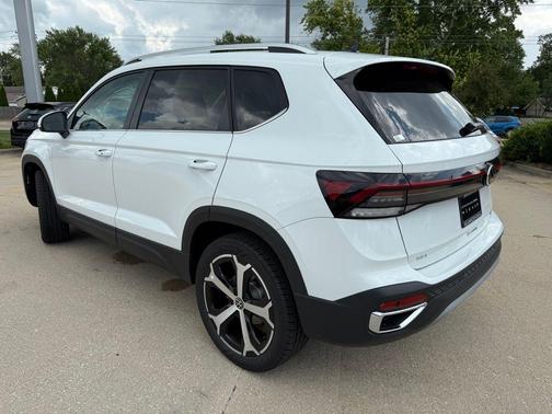 2025 Volkswagen Taos 1.5T SEL