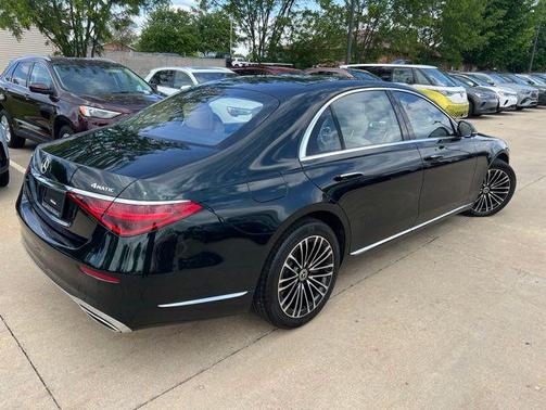 Green 2023 Mercedes-Benz S-Class 4MATIC