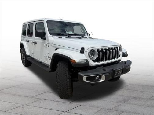 2024 Jeep Wrangler 4-Door Sahara 4x4