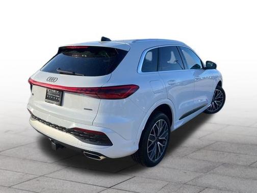 2025 Audi Q5 Premium Plus TFSI quattro S tronic