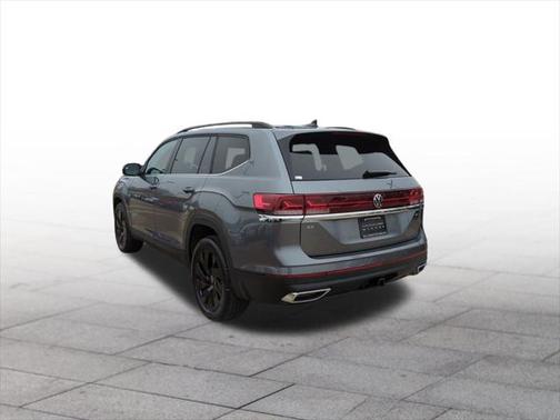 2025 Volkswagen Atlas 2.0T SE w/Technology 4MOTION