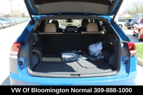 2025 Volkswagen Atlas Cross Sport 2.0T SE w/Technology 4MOTION