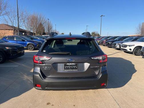 2025 Subaru Outback Base