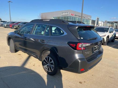 2025 Subaru Outback Base