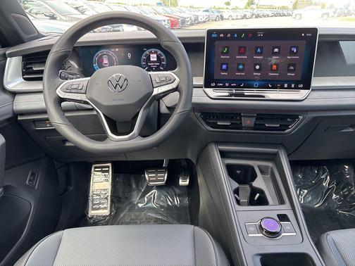 2025 Volkswagen Tiguan 2.0T SE R-Line Black 4MOTION