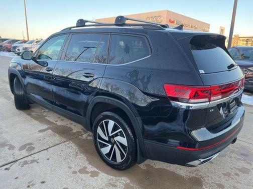 2025 Volkswagen Atlas 2.0T SE w/Technology 4MOTION