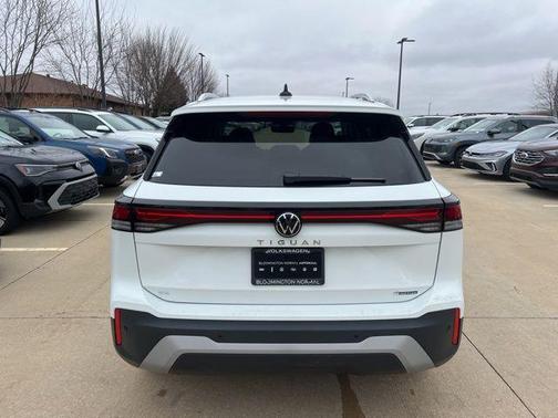 2026 Volkswagen Tiguan 2.0T SE 4MOTION