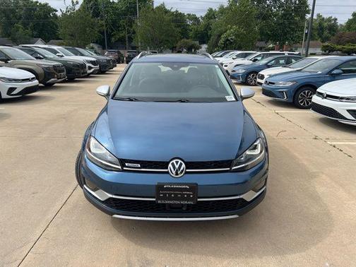 Silk Blue Metallic 2017 Volkswagen Golf Alltrack TSI SEL