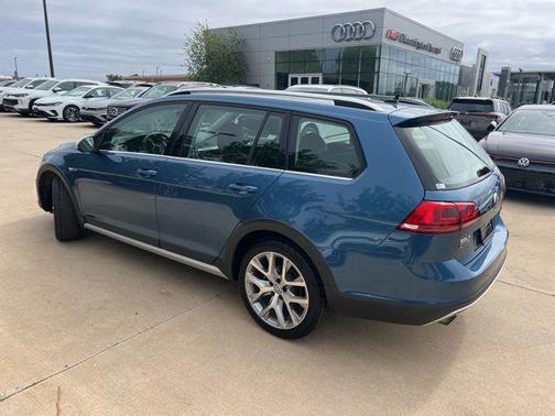 Silk Blue Metallic 2017 Volkswagen Golf Alltrack TSI SEL